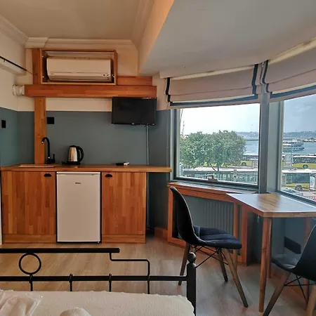 Panorama Apartahotel 3*